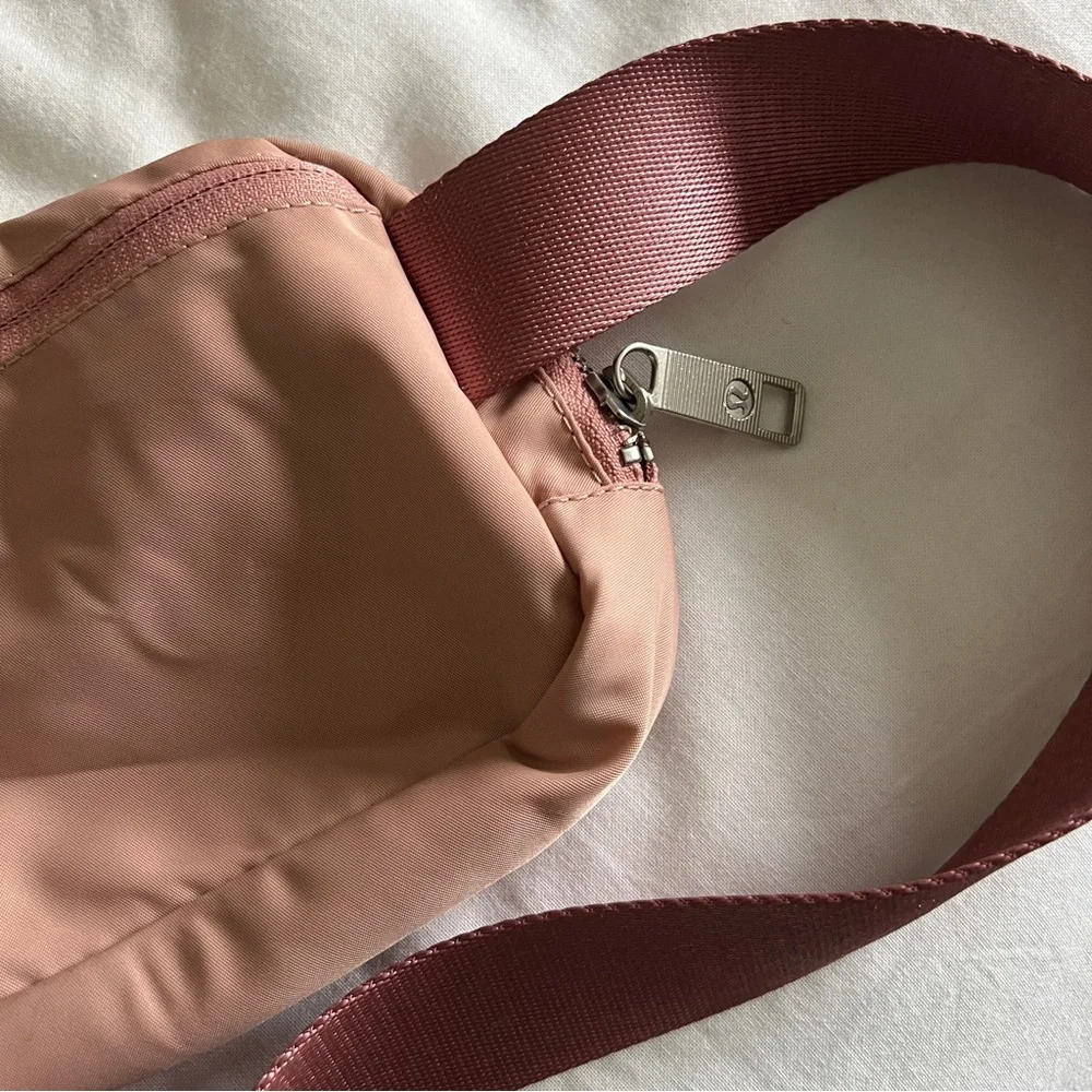 🧡 Lululemon OG Everywhere Belt Bag - Picture 7 of 8